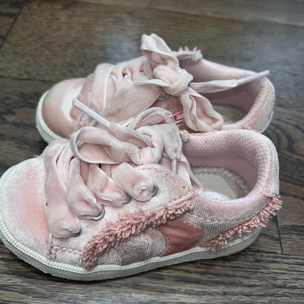 Dr scholl’s dusty pink smeaker with zipper luxury baby rare find - Picture 3 of 6